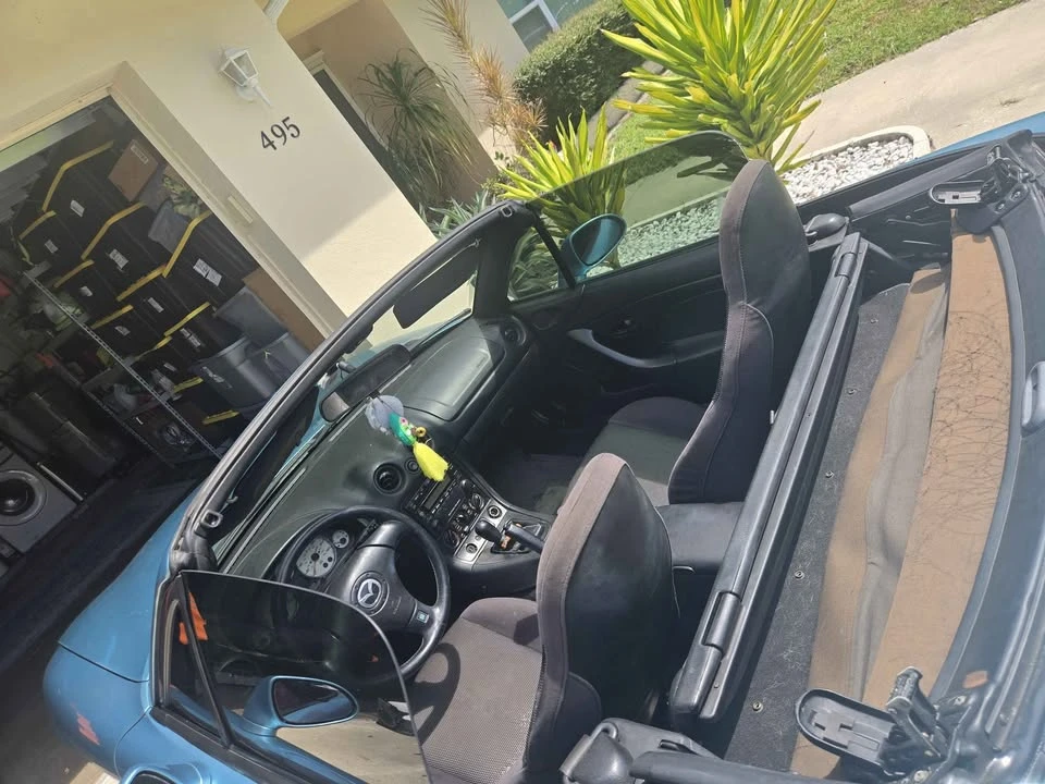 2001 Mazda NB MX-5 Miata - Image 13 of 17