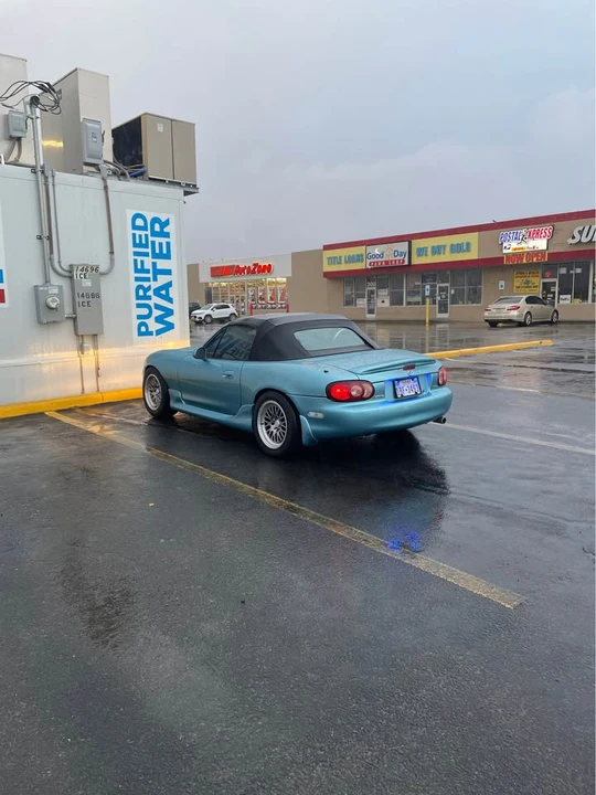2001 Mazda NB MX-5 Miata - Image 4 of 5