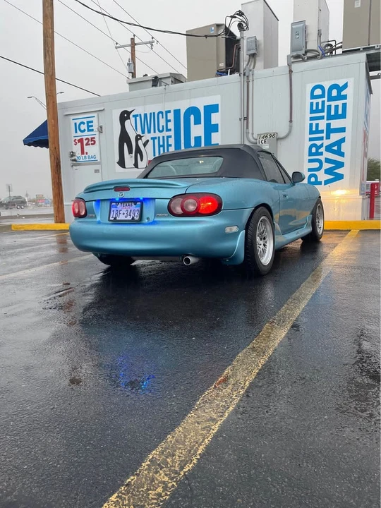 2001 Mazda NB MX-5 Miata - Image 3 of 5