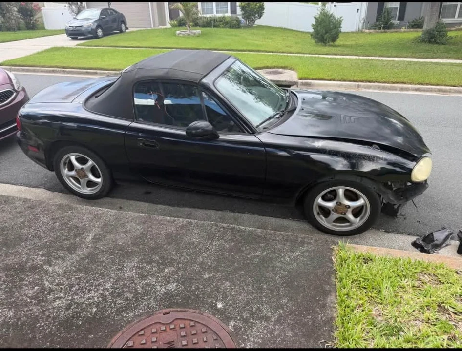 2001 Mazda NB MX-5 Miata - Image 3 of 8