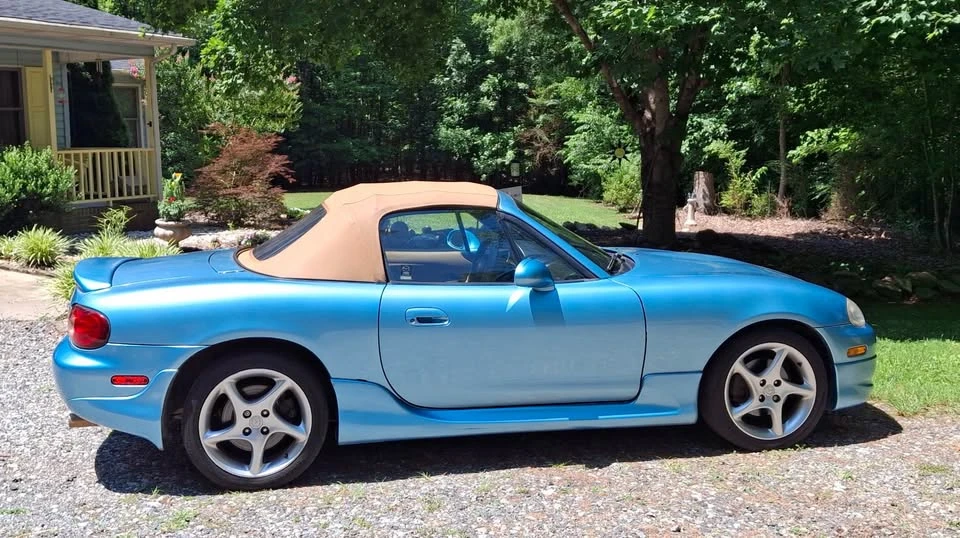 2001 Mazda NB MX-5 Miata - Image 4 of 9
