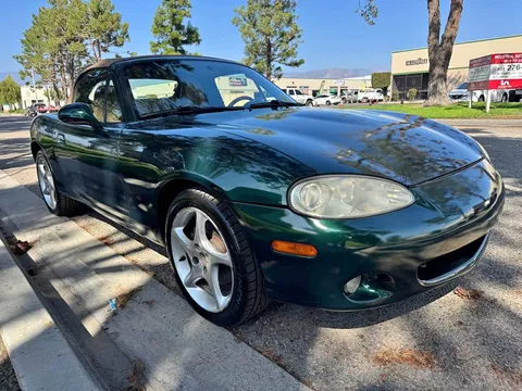 2001 Mazda MX-5 Convertible 2D
