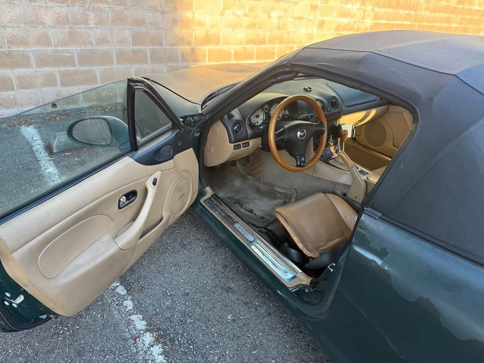 2001 Mazda NB MX-5 Miata - Image 3 of 11
