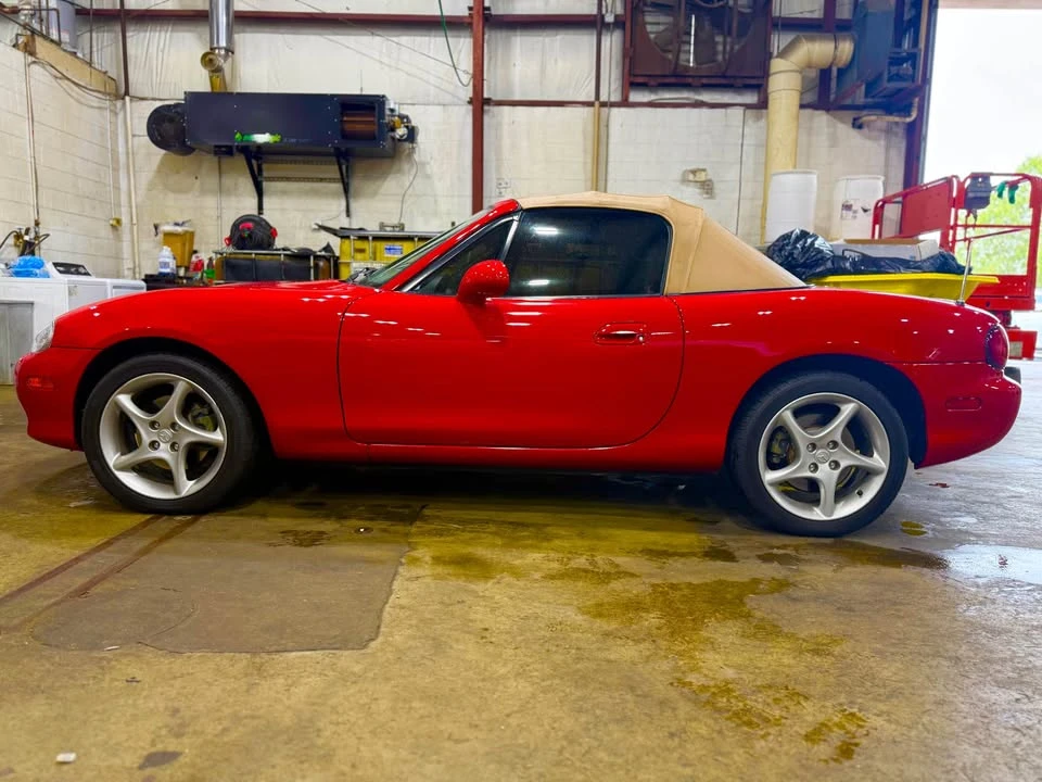 2001 Mazda NB MX-5 Miata - Image 4 of 20