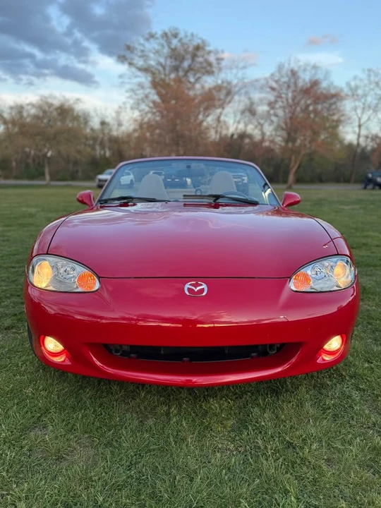 2001 Mazda NB MX-5 Miata - Image 9 of 20