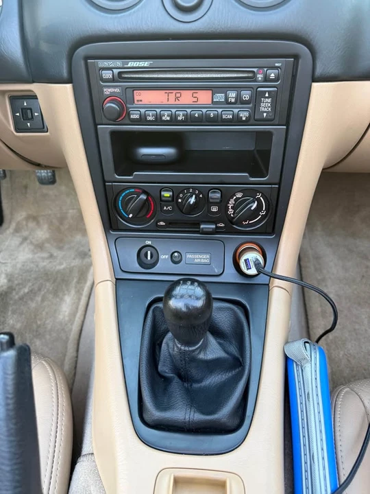 2001 Mazda NB MX-5 Miata - Image 18 of 20