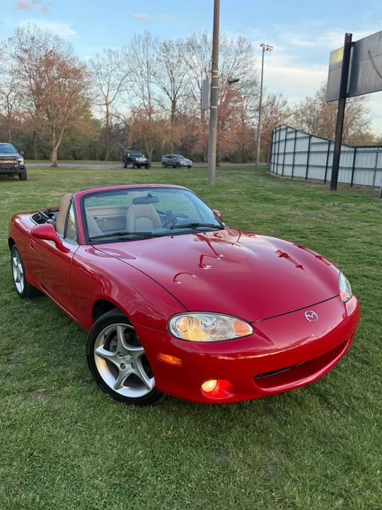 2001 Mazda NB MX-5 Miata - Image 10 of 20