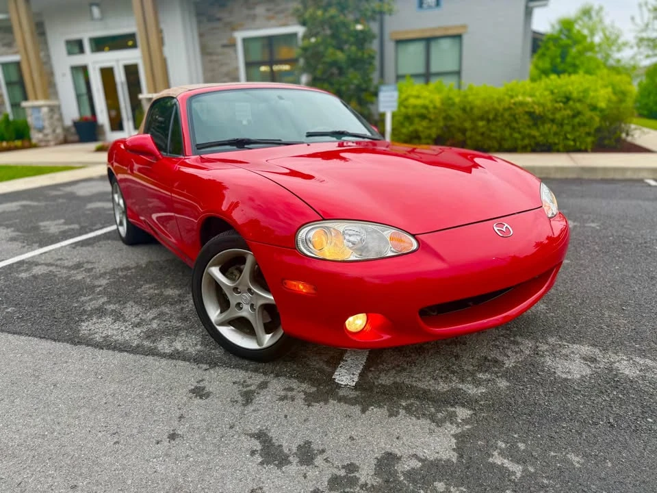 2001 Mazda NB MX-5 Miata - Image 2 of 20