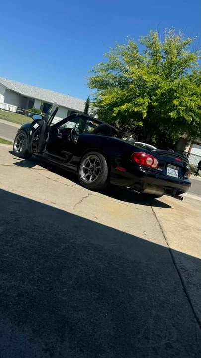 2001 Mazda NB MX-5 Miata - Image 3 of 12