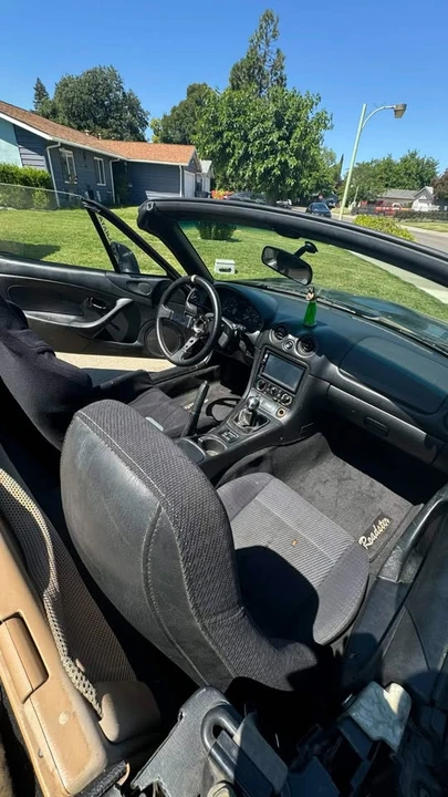 2001 Mazda NB MX-5 Miata - Image 8 of 12