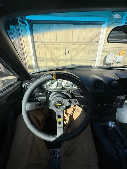 2001 Mazda NB MX-5 Miata - Image 3 of 4