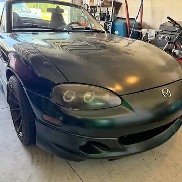 2001 Mazda MX-5 LS Convertible 2D