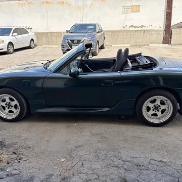 2001 Mazda MX-5 LS Convertible 2D