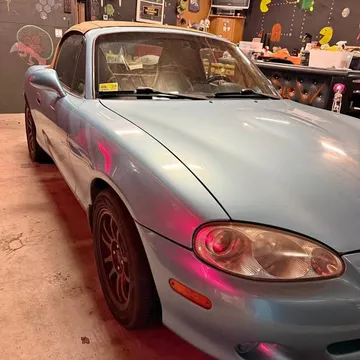 2001 Mazda MX-5 LS Convertible 2D