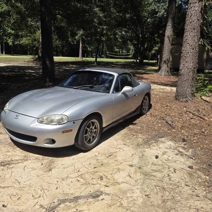 2001 Mazda NB MX-5 Miata - Image 2 of 7