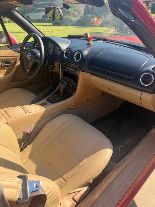 2001 Mazda NB MX-5 Miata - Image 8 of 12