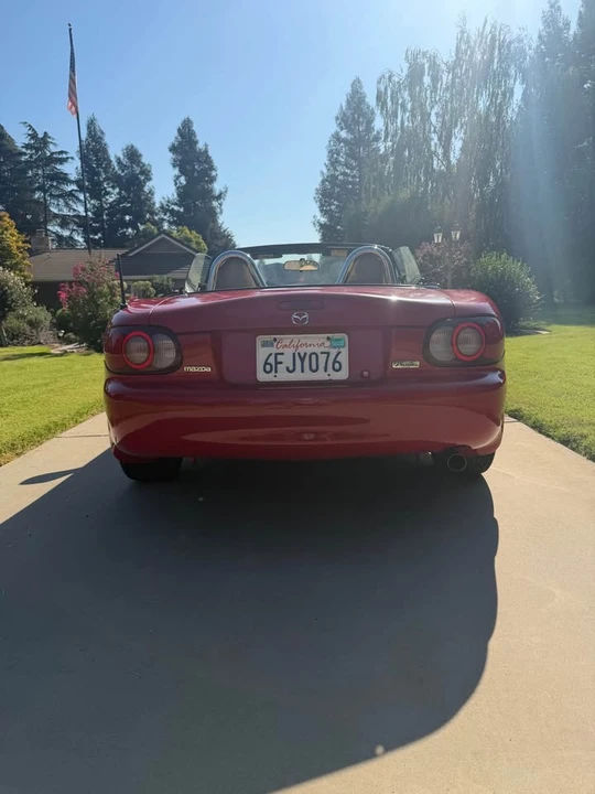 2001 Mazda NB MX-5 Miata - Image 3 of 12