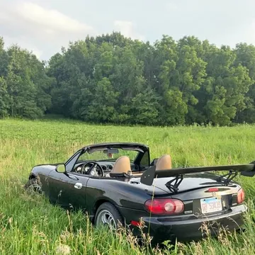 2001 Mazda MX-5 LS Convertible 2D