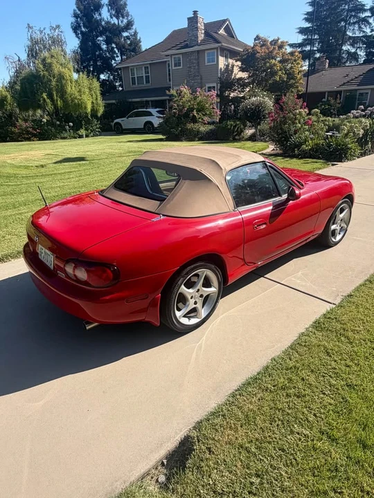 2001 Mazda NB MX-5 Miata - Image 6 of 12