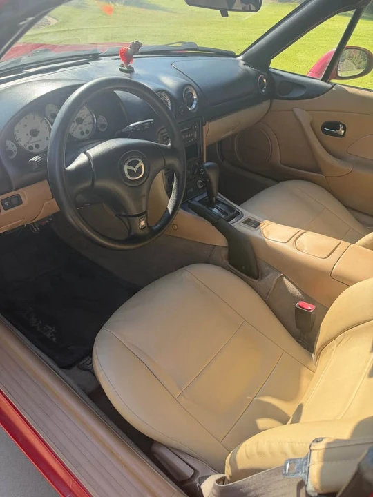 2001 Mazda NB MX-5 Miata - Image 7 of 12