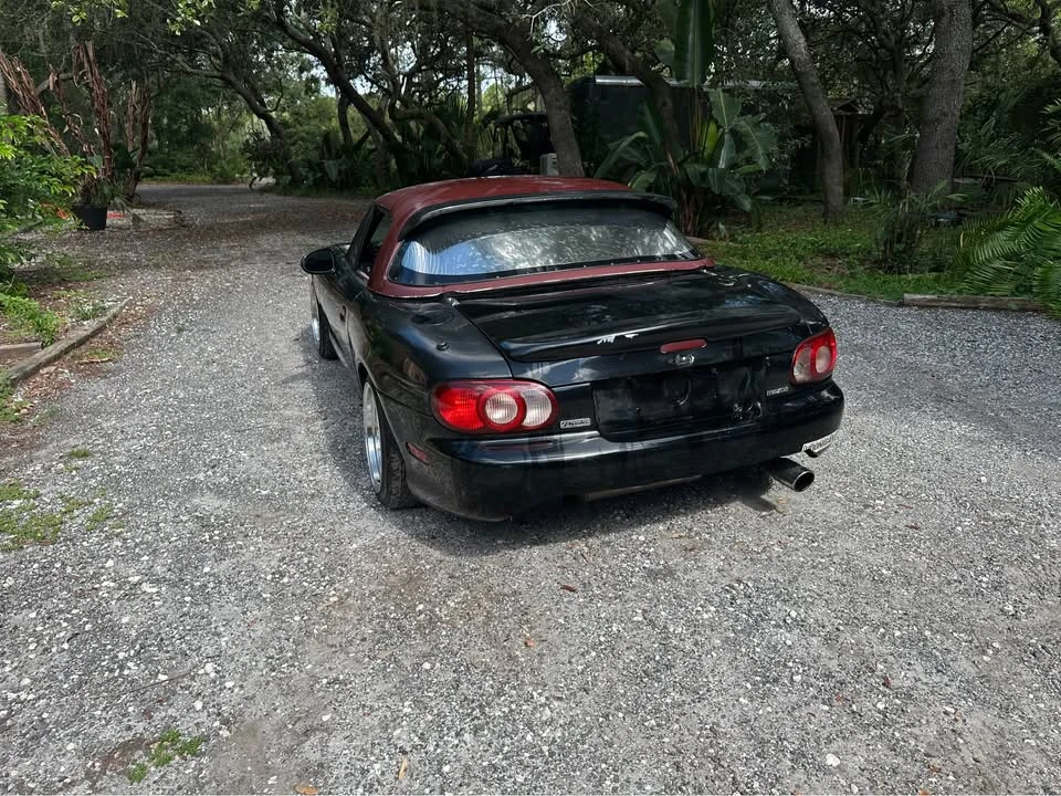 2001 Mazda NB MX-5 Miata - Image 3 of 9