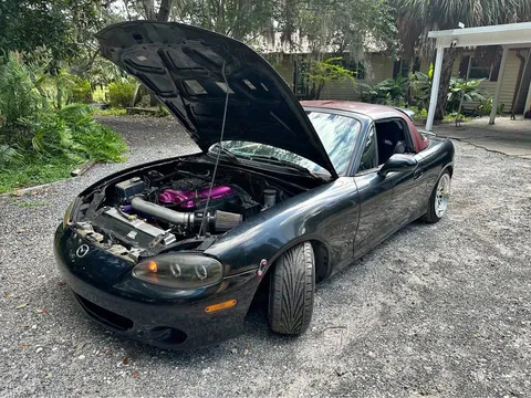 2001 Mazda MX-5 LS Convertible 2D