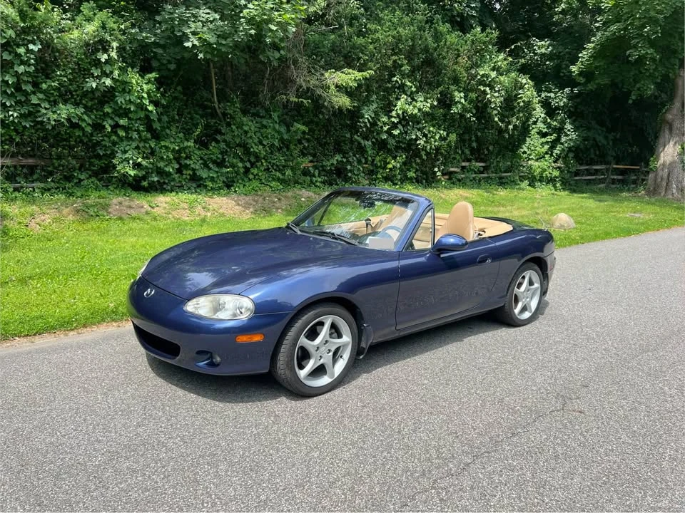 2001 Mazda NB MX-5 Miata - Image 2 of 18