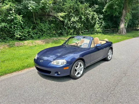2001 Mazda MX-5 LS Convertible 2D