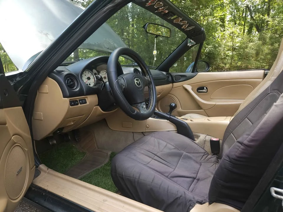 2001 Mazda NB MX-5 Miata - Image 6 of 8