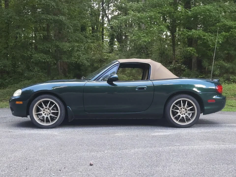 2001 Mazda NB MX-5 Miata - Image 2 of 8