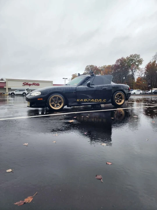 2001 Mazda NB MX-5 Miata - Image 2 of 2