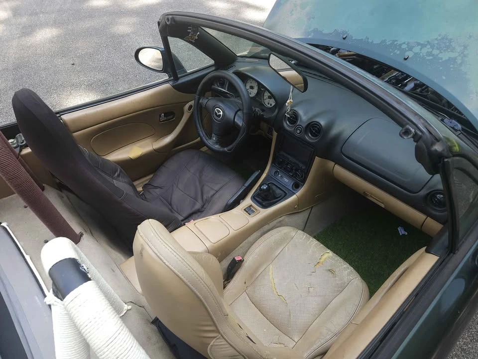 2001 Mazda NB MX-5 Miata - Image 5 of 8