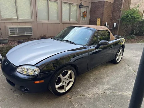 2001 Mazda MX-5 LS Convertible 2D