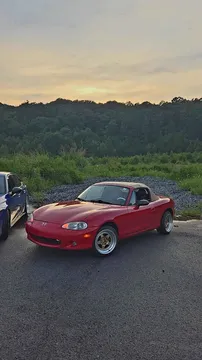 2001 Mazda MX-5 LS Convertible 2D