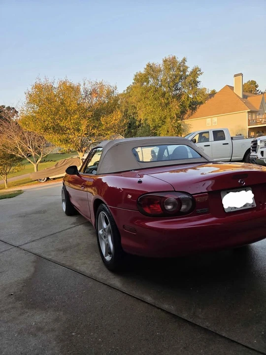 2001 Mazda NB MX-5 Miata - Image 9 of 13