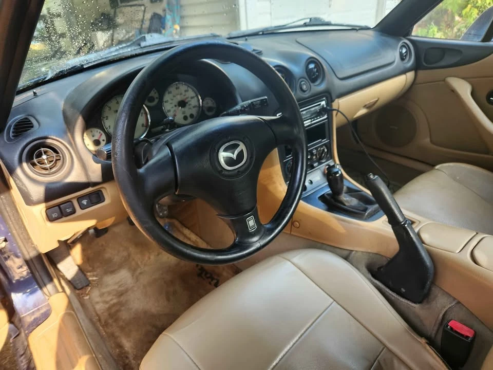 2001 Mazda NB MX-5 Miata - Image 16 of 20