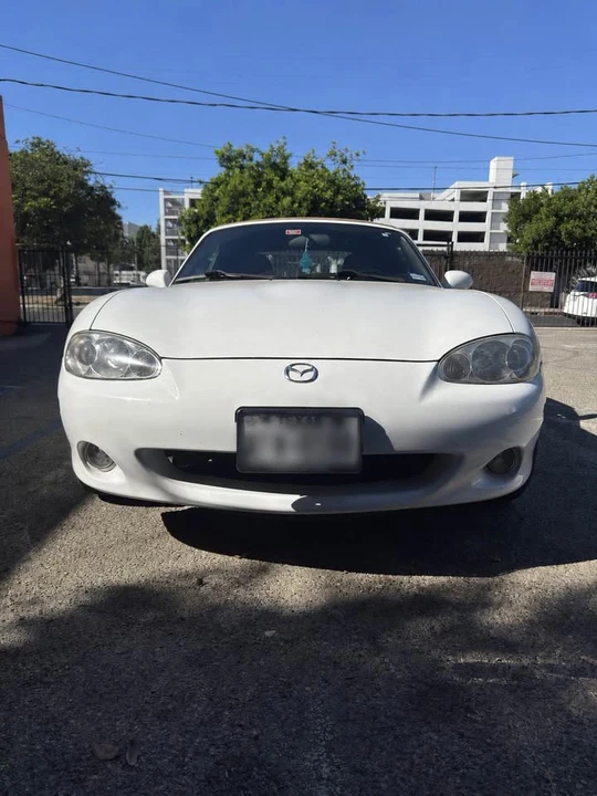 2001 Mazda NB MX-5 Miata - Image 2 of 16