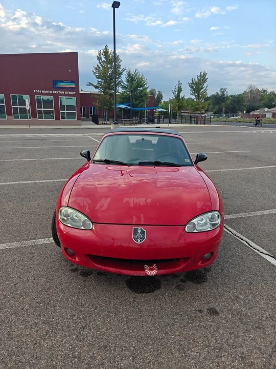 2001 Mazda NB MX-5 Miata - Image 2 of 15