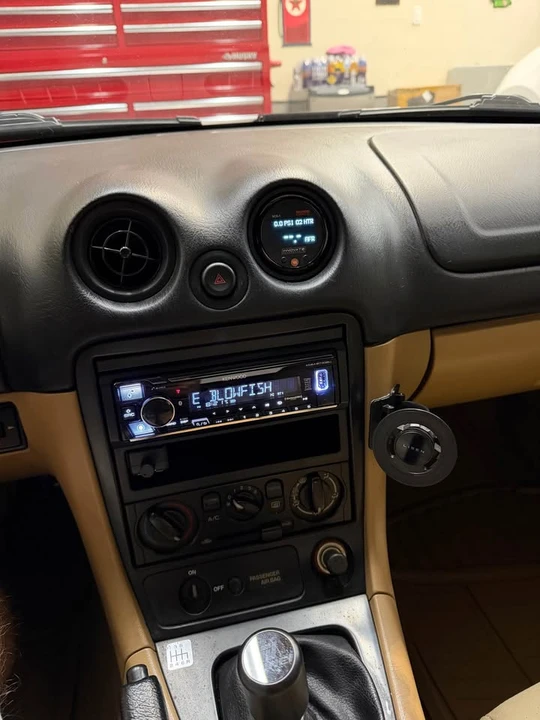 2001 Mazda NB MX-5 Miata - Image 8 of 13