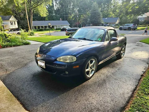 2001 Mazda MX-5 LS Convertible 2D