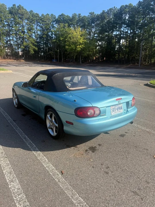 2001 Mazda NB MX-5 Miata - Image 7 of 16