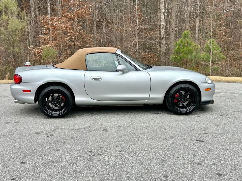 2001 Mazda NB MX-5 Miata - Image 11 of 13