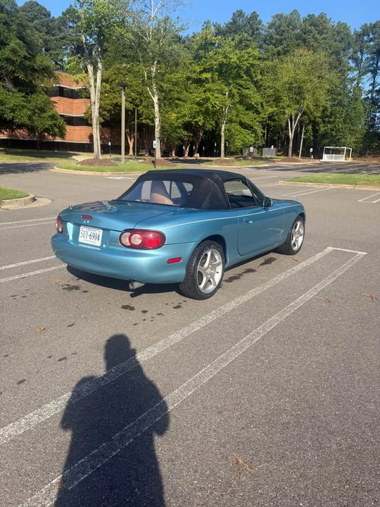 2001 Mazda NB MX-5 Miata - Image 5 of 16