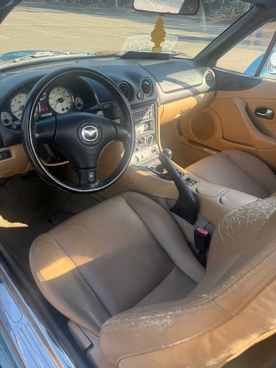 2001 Mazda NB MX-5 Miata - Image 10 of 16