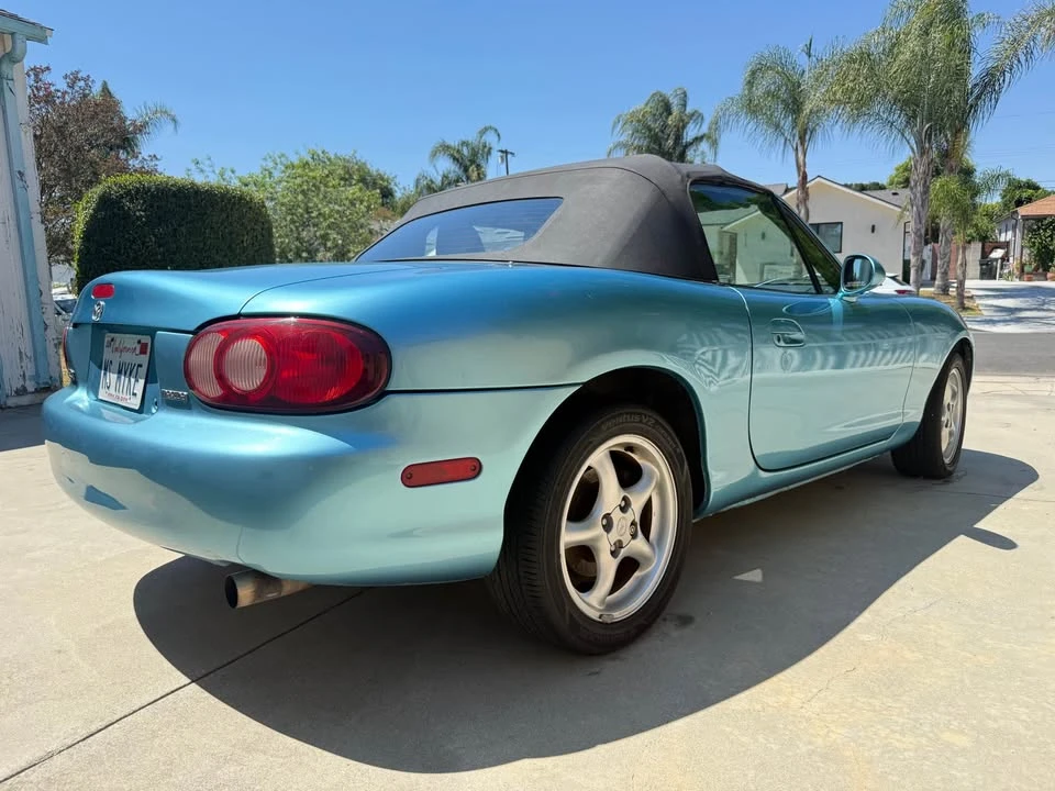 2001 Mazda NB MX-5 Miata - Image 4 of 20
