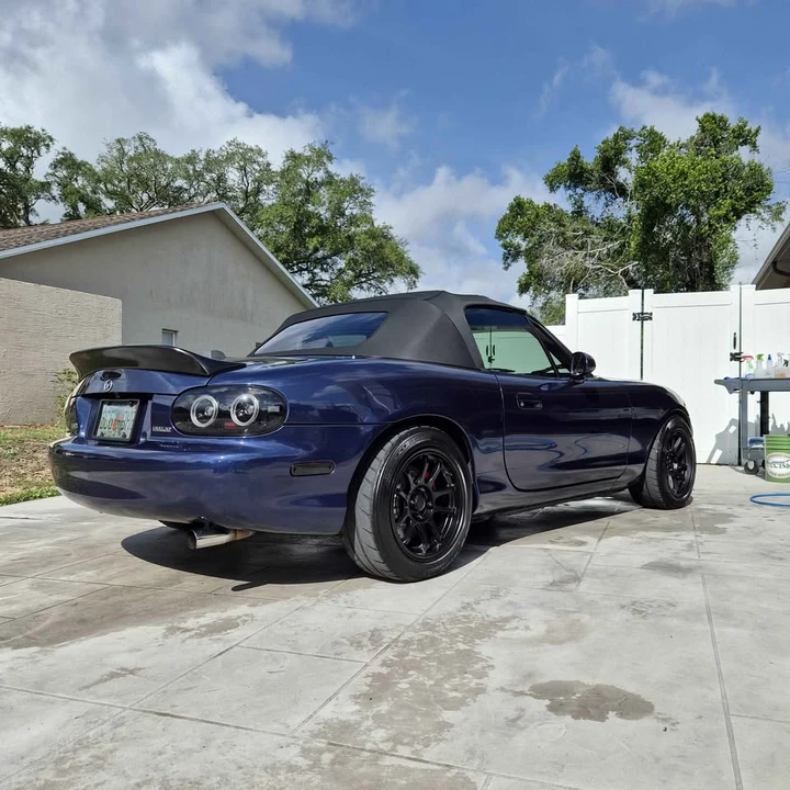 2001 Mazda NB MX-5 Miata - Image 2 of 5