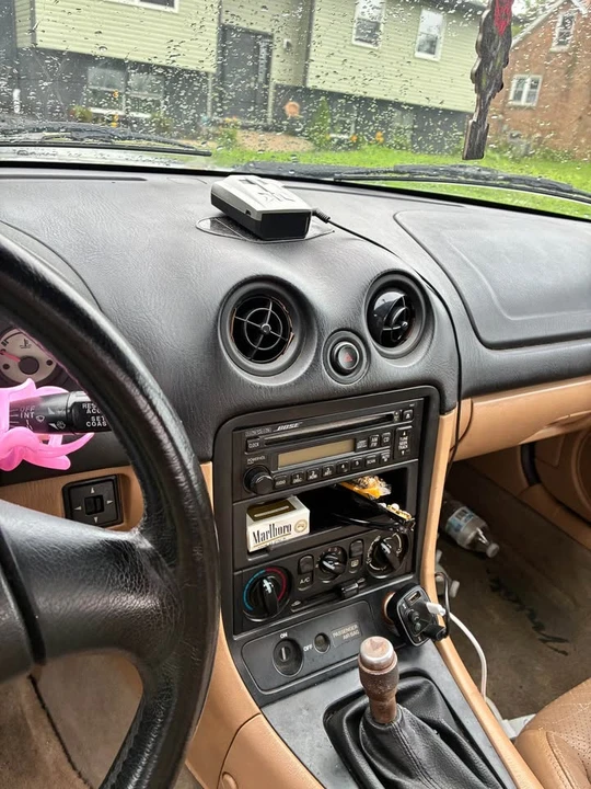 2001 Mazda NB MX-5 Miata - Image 7 of 10