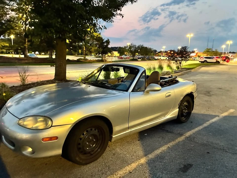 2001 Mazda NB MX-5 Miata - Image 9 of 10
