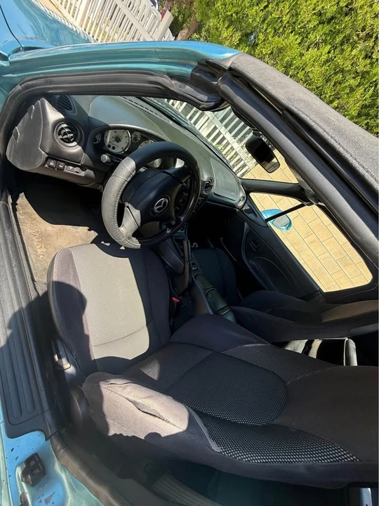 2001 Mazda NB MX-5 Miata - Image 10 of 20