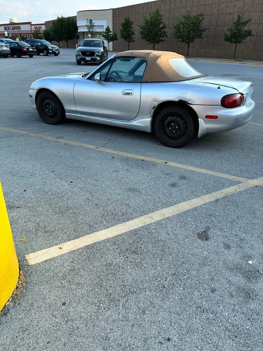 2001 Mazda NB MX-5 Miata - Image 8 of 8